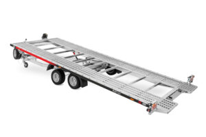 przyczepa laweta LORRIES car transporter trailer Anhänger ze zintegrowanymi najazdami 2700 kg 5.5m
